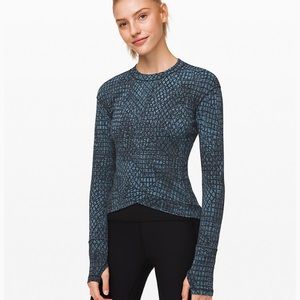 Lululemon Close to Crossing Long Sleeve
Jacquard